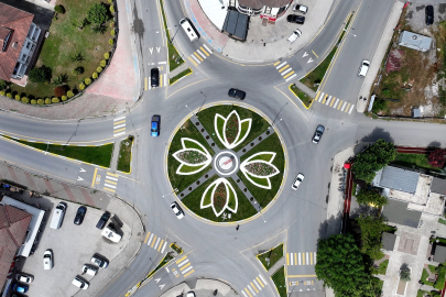 Sakarya Köprübaşı Kavşağı’na estetik yüz