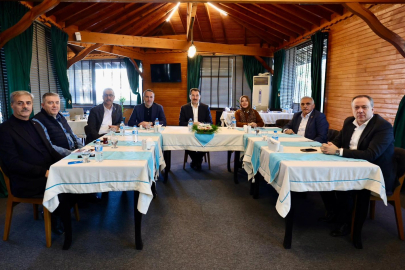 AK Parti Sakarya Teşkilatı yeni projeler için bir araya geldi