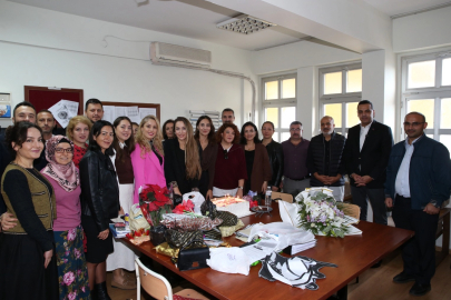 İzmir Çiğli’de Öğretmenler Günü fidanlarla kutlandı