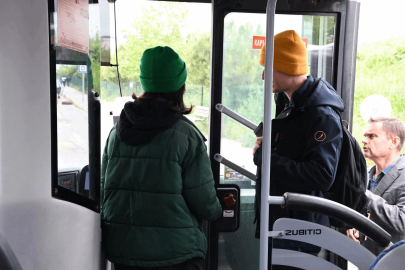 Balıkesir Büyükşehir'den öğrencilere ulaşımı sevdiren hizmet