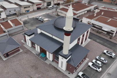Kayserili hayırseverlerin desteğiye Birdal Camii ibadete hazır
