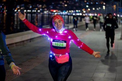 En uzun geceyi İzmirliler aydınlattı