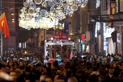 İstanbul'da yeni yılda 50 bin personel görev başında olacak