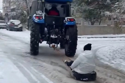 Adıyaman'da traktöre halat bağlayıp kaydılar!