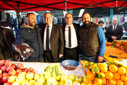 Manisa'da Başkan Dutlulu Perşembe Pazarı’nda esnafla buluştu