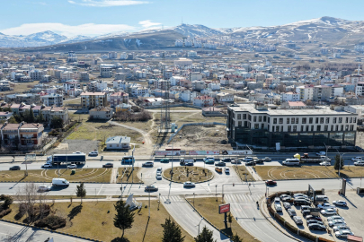Havaalanı Kavşağı'na yeni cadde