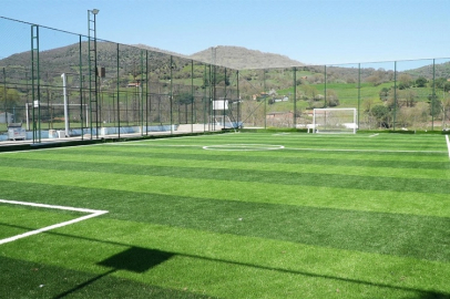 Ahmet Akın Balıkesirli gençlerin sesine kulak verdi